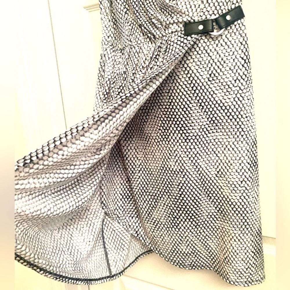 Michael Kors Faux Wrap Side Buckle Dress Medium - Picture 10 of 13